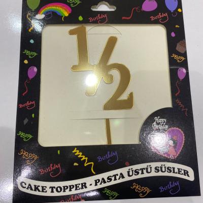 1/2 Yaş Gold Pleksi Pasta Süsü