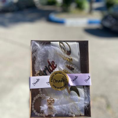 Bride to Be İncili Beyaz Gold Taç Bileklik ve Kuşak Seti